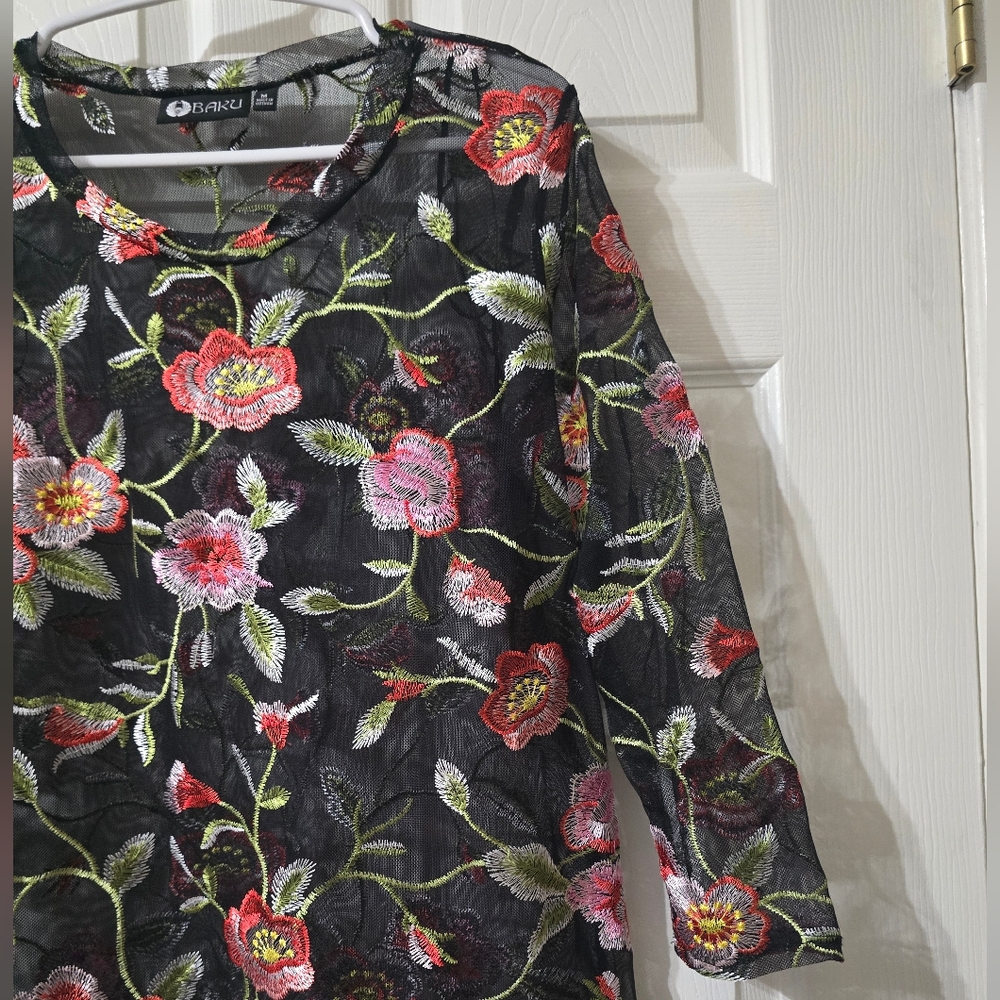 Baku Whimsigoth Sheer Mesh Floral Embroidered 3/4 Sleeve Top, Sz Medium, EUC! - Picture 5 of 11